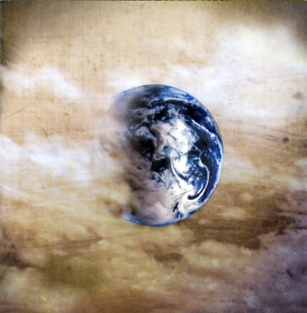 IN KEEPING SECRETS OF SILENT EARTH：3