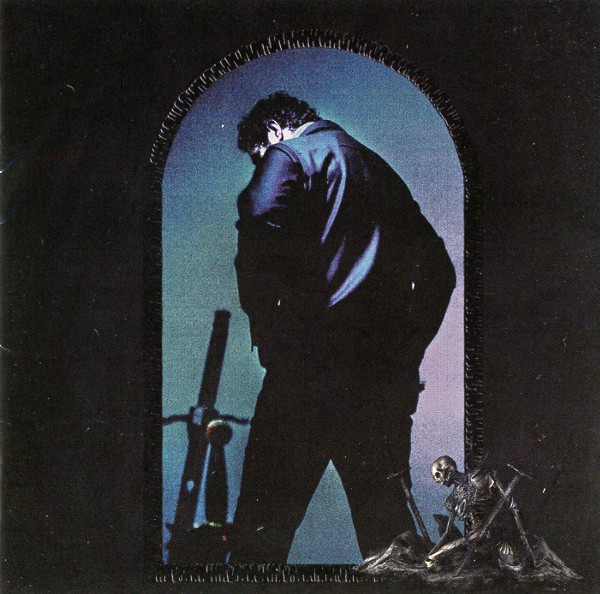 HOLLYWOOD'S BLEEDING