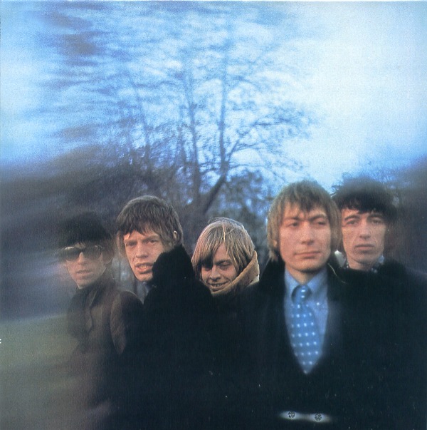BETWEEN THE BUTTONS　