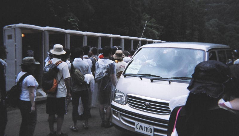 人がよけるよりしょうがない。 