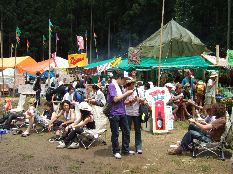 ビールも協賛企業であるハイネケン以外のビールがたくさん売られています。