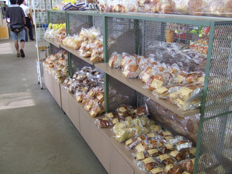 食料もコンビニエンスストア並みにあります。