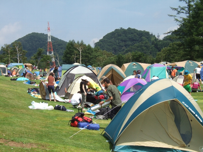 撤収の様子その3。午前10時20分ごろ。12時までに撤収しなければなりません。