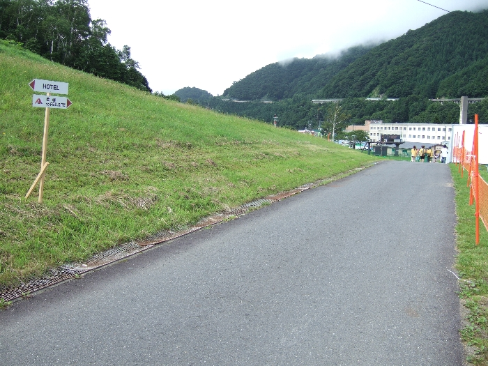 ここから手前側がプリンス・ホテル。