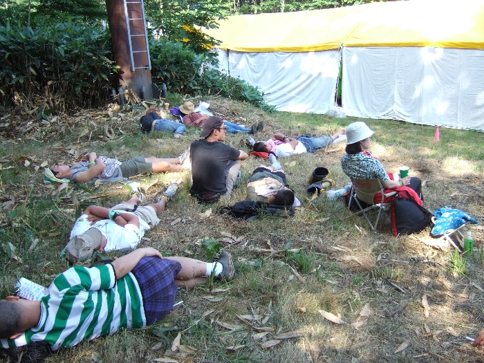 NGOビレッジの裏。