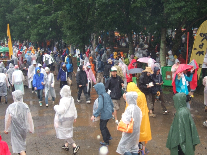 レッドーマーキー後方。 