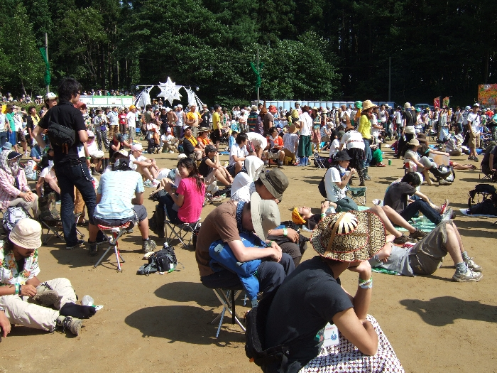 地面はフィールド・オブ・ヘブンよりはましという程度。