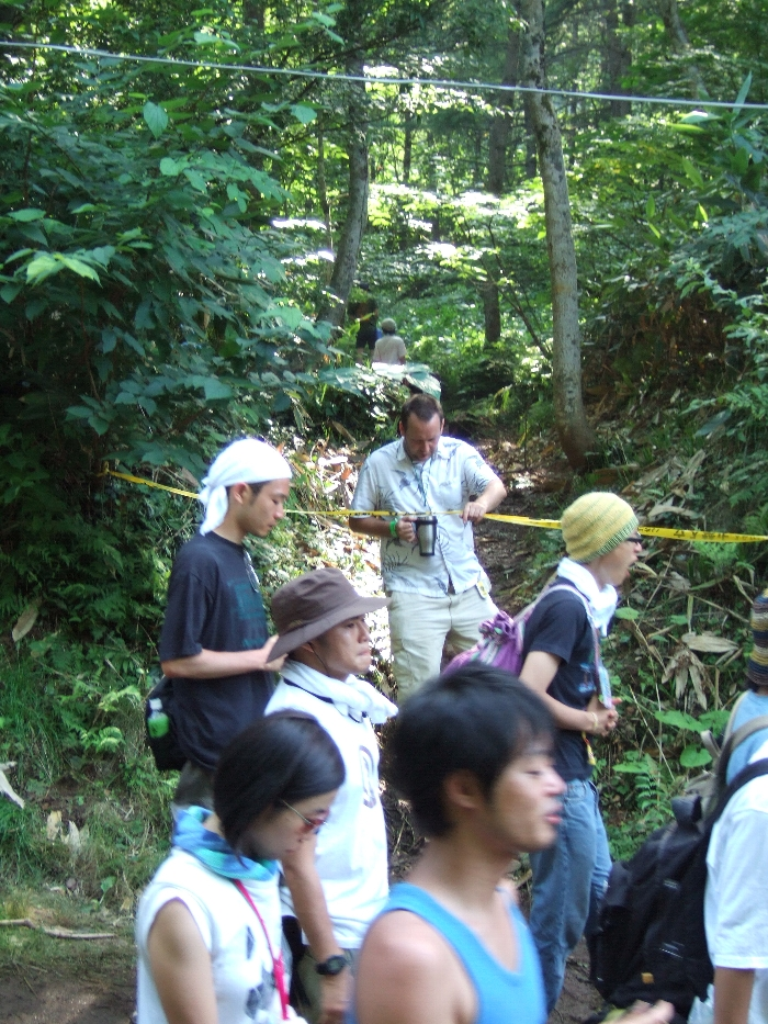 フィールド・オブ・ヘブンとアバロン・フィールドの間にある抜け道。