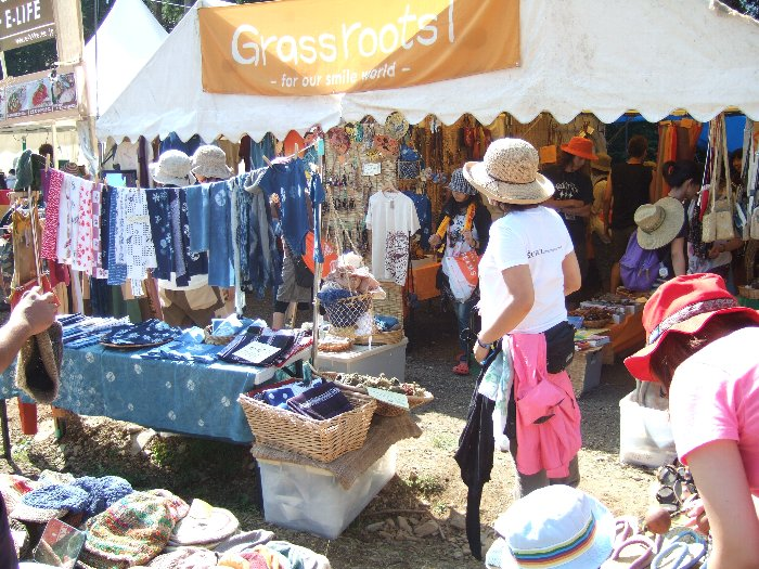 毎年のようにフィールド・オブ・ヘブンに出店しているグラスルーツ。