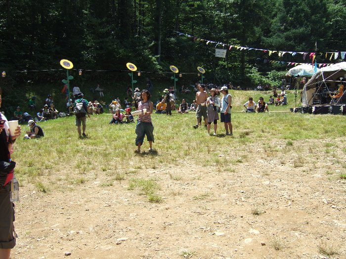 アーティストが公演していないときのジプシー・アバロン前方。 