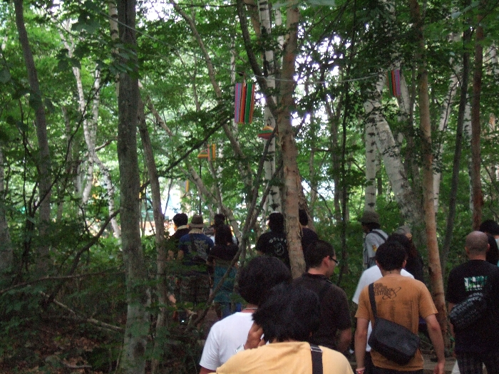 再び暗くなるボードウォーク。 