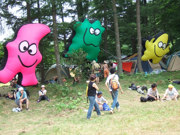 前年まで会場内各地にあったオブジェ。 