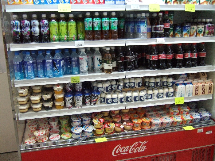 ペットボトルは入れ替わりが激しいので冷えていないことが多い。 