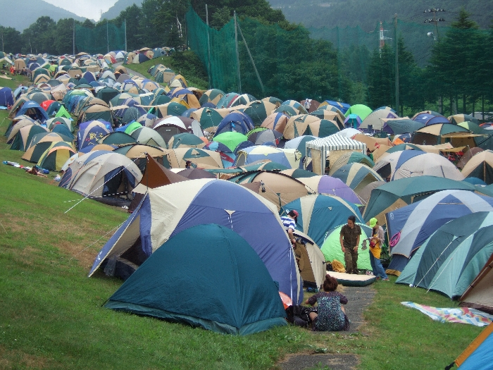 奥の方はキャンプサイトBです。 