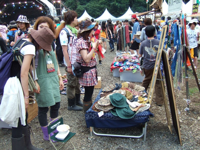 店の外にも商品。 