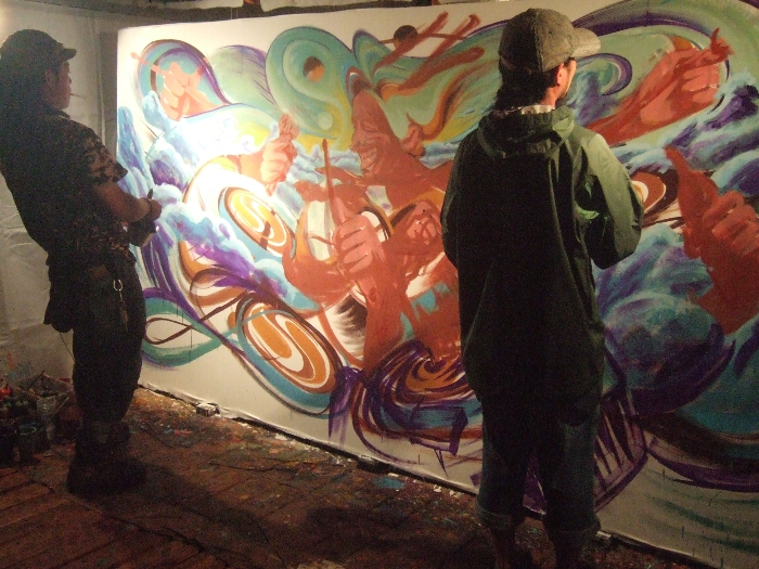 絵を描くスペース。夜。 