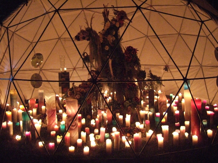 真ん中の物体はオブジェですかね。 