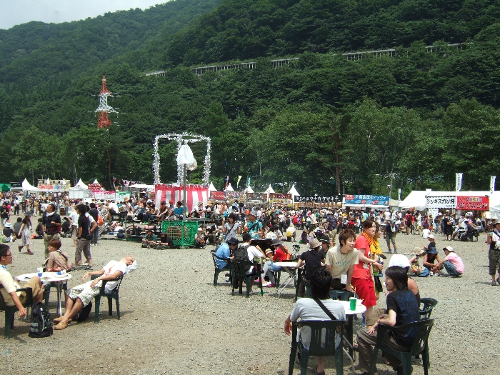 オアシスエリア。案外オアシスエリアの全体写真は少なかった。 