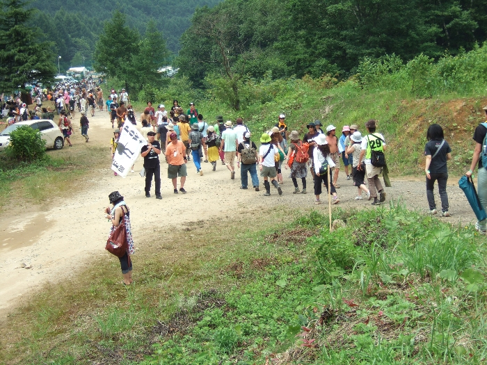 5分もしないうちにキャバレーフィエスタに着きます。 