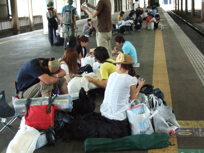 越後湯沢駅のホーム。 