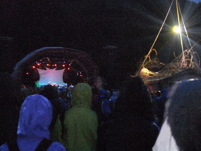 トータスが公演中。