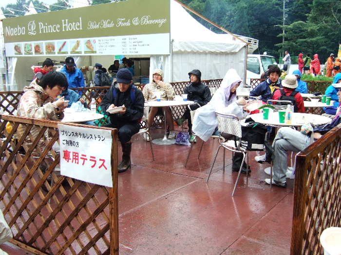 すべての客に開放するわけではないのは社風のようです。