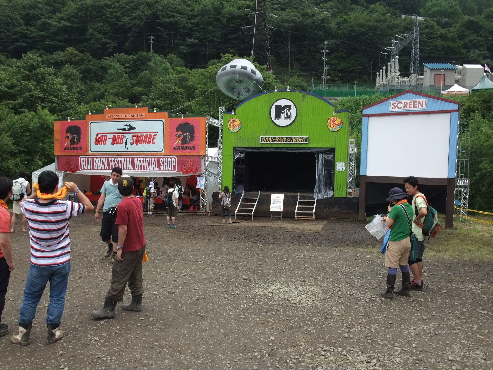 何もないときの岩盤スクエア。