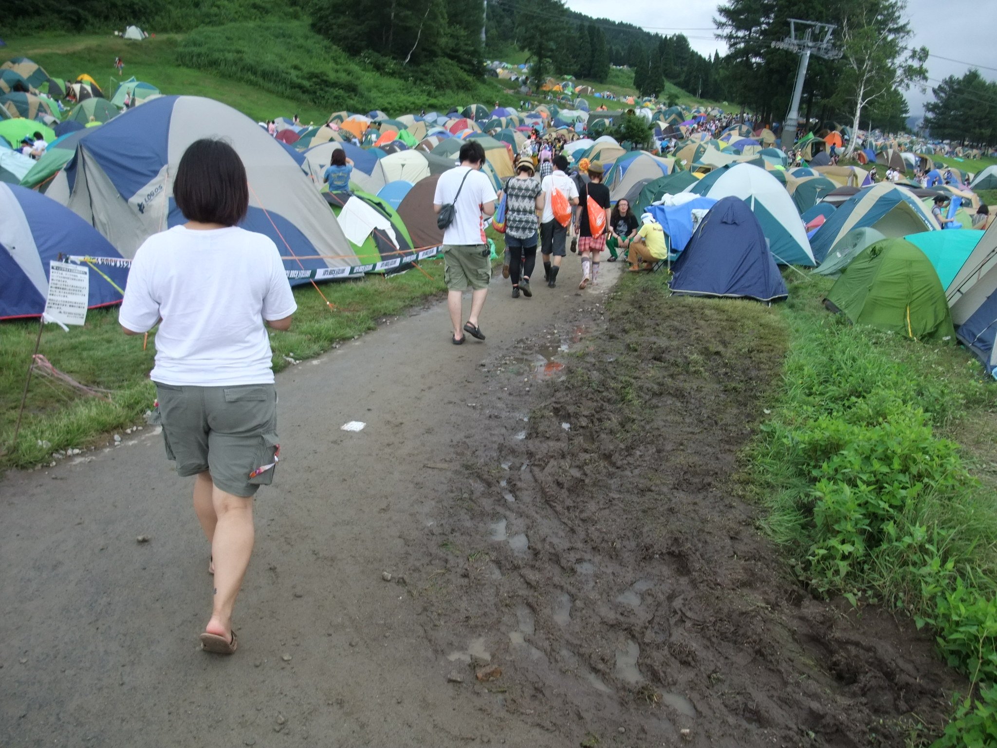 レディースサイト近くの通路。