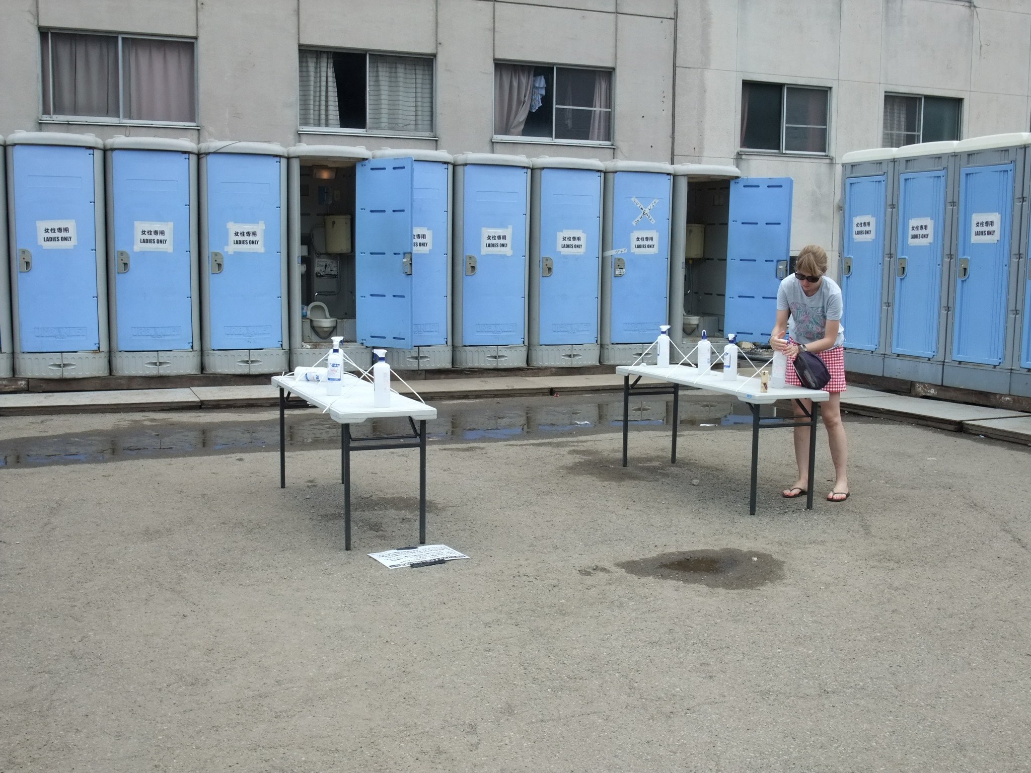 トイレに消毒液が置かれていました。