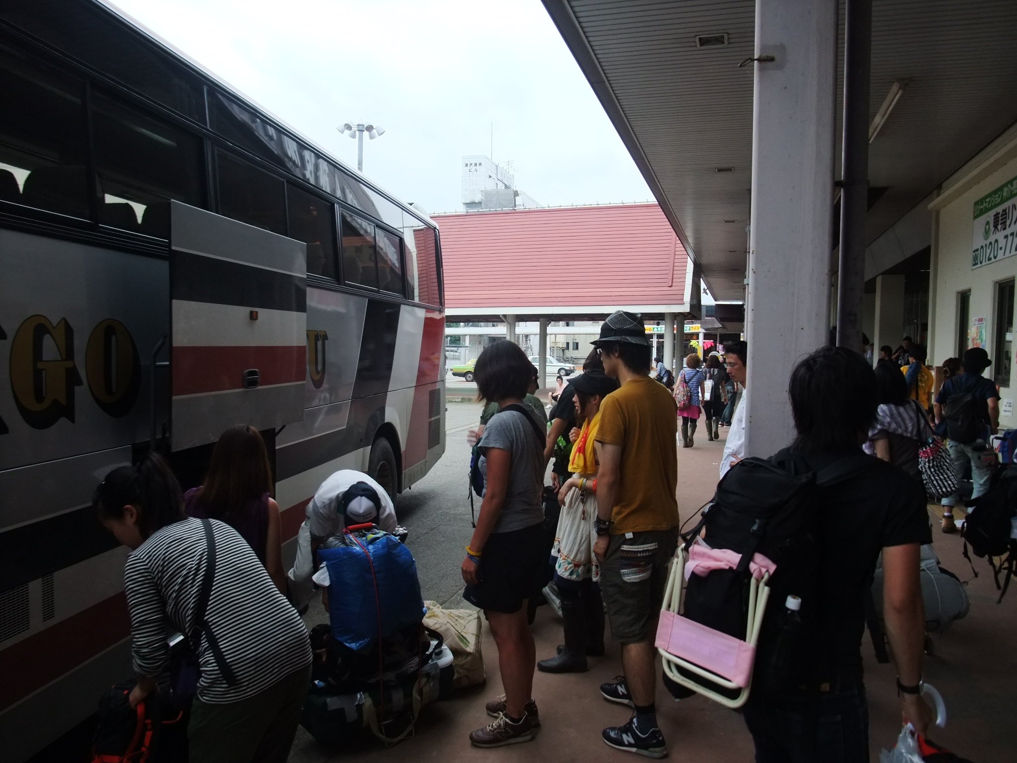 越後湯沢駅に到着。