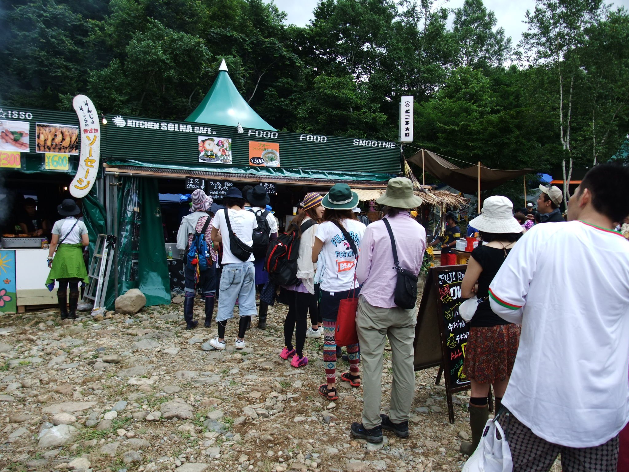 キッチンソルナカフェの行列