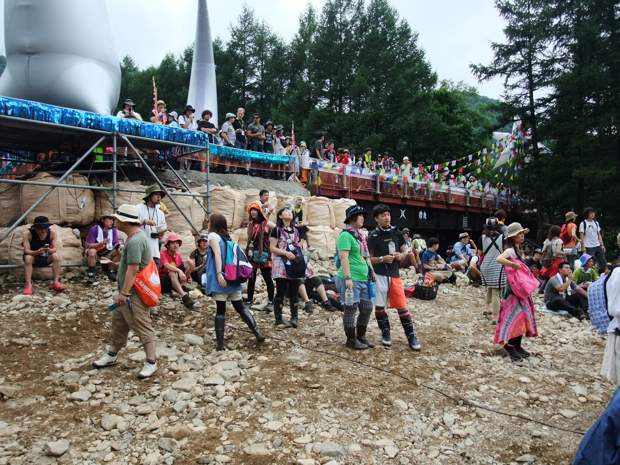 橋の風景も変わりました。