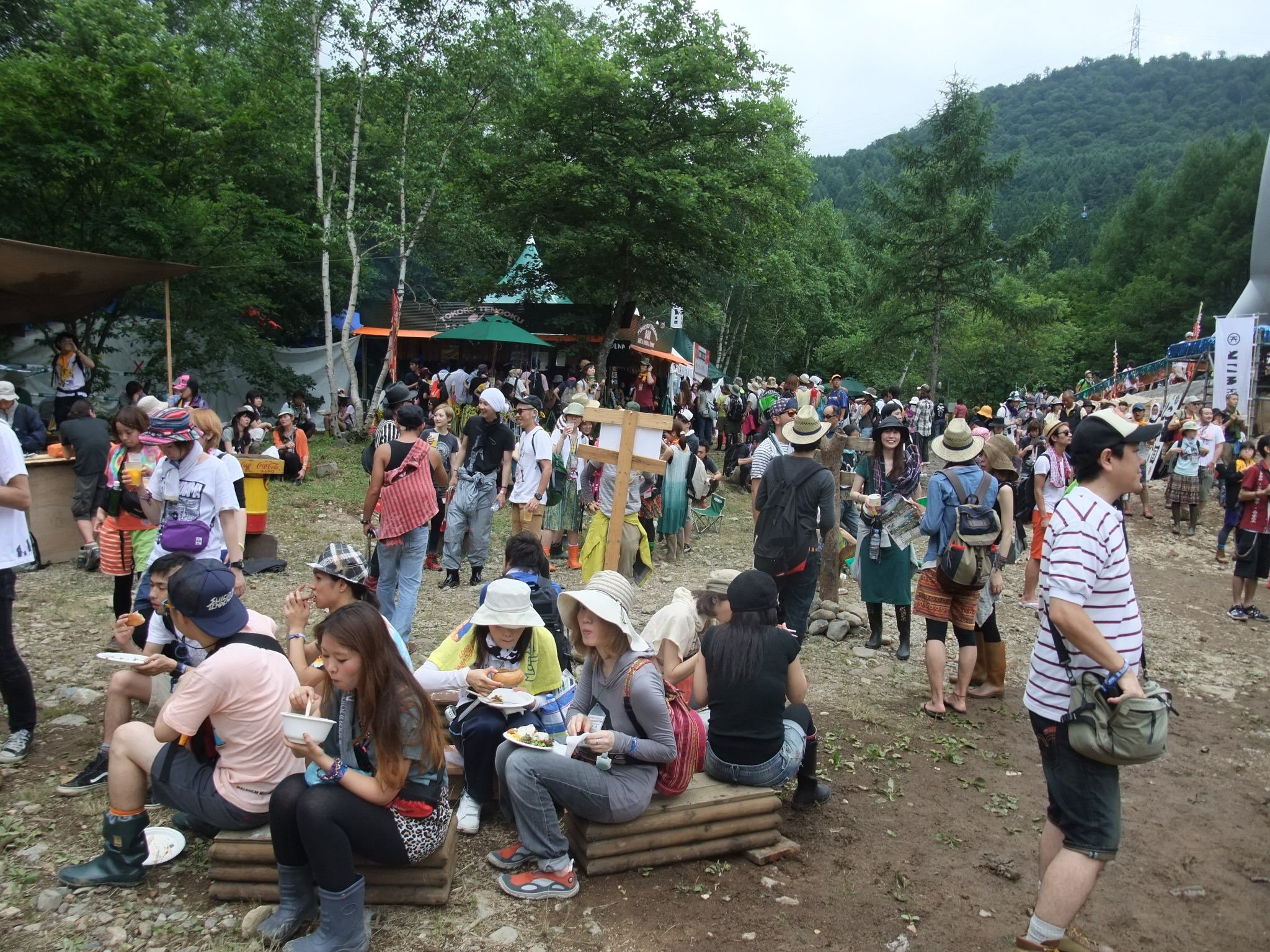 こんなベンチは今年が初めてでは。