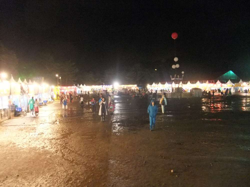 1日目の午前3時50分ごろ。