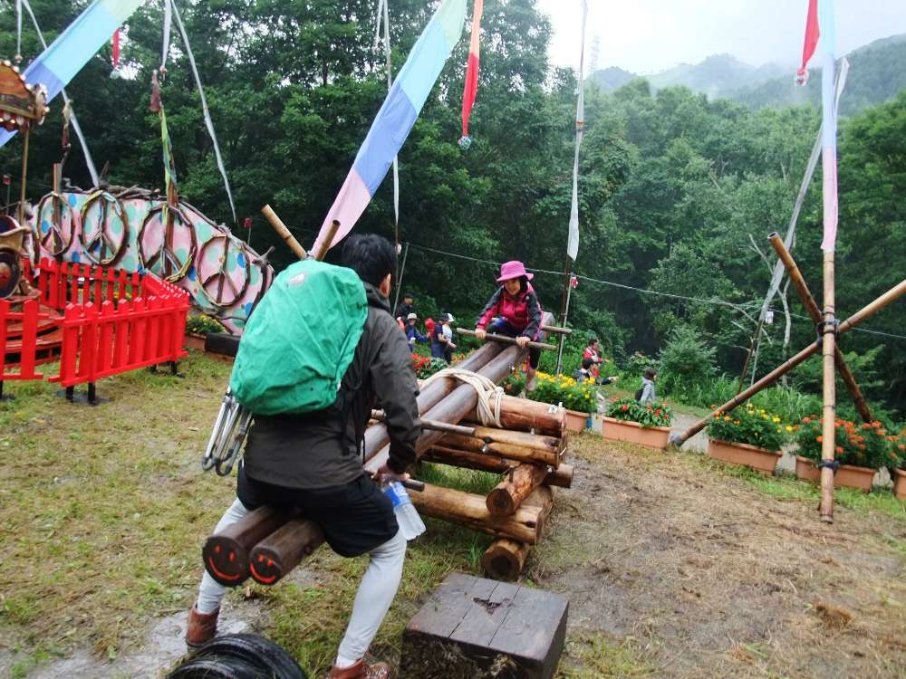 シーソー。2基あったのが1基に減っていました。