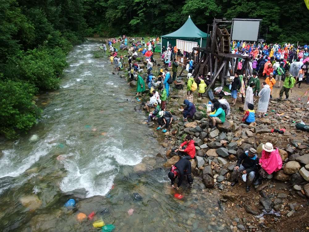 手前に川の段差があるような気がします。