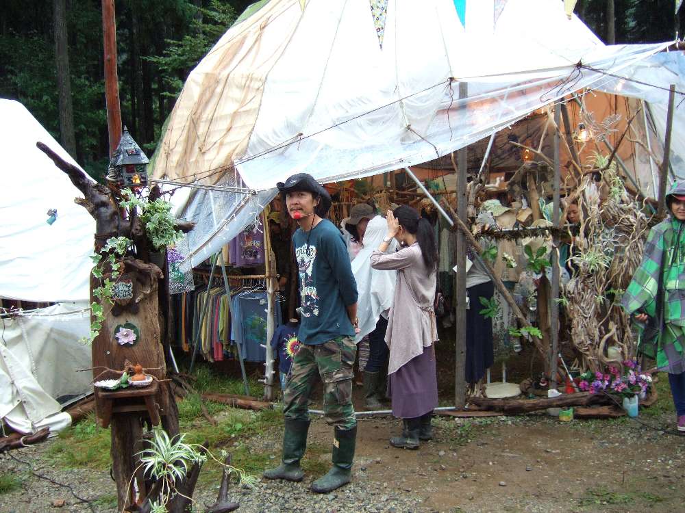 自然派衣料品店。