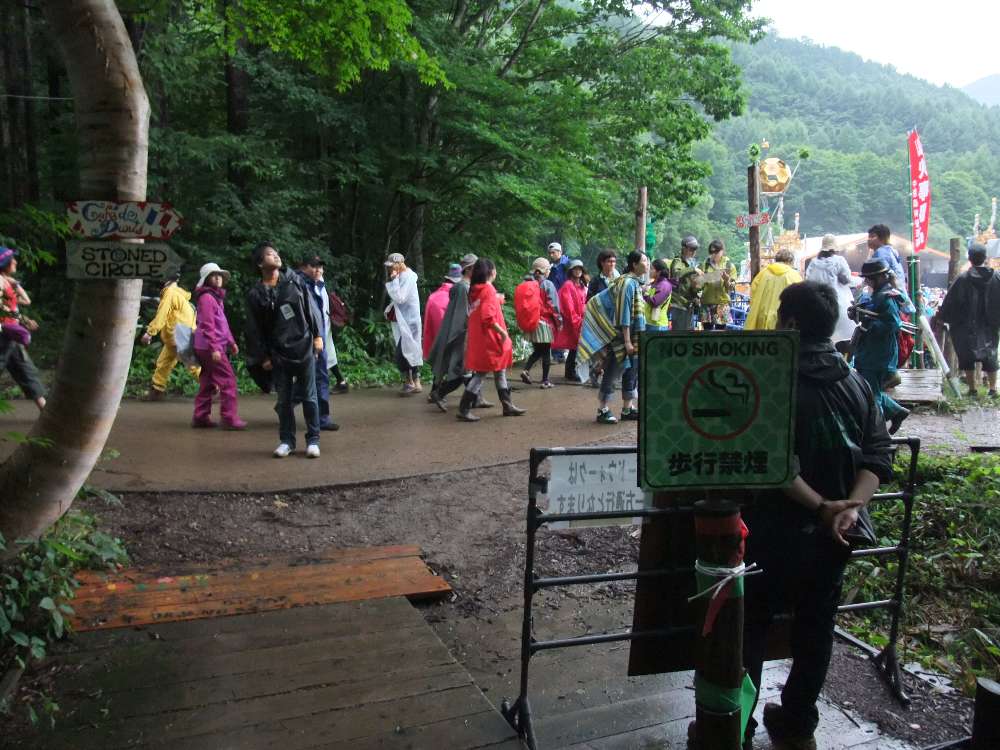 オレンジコートの出口。