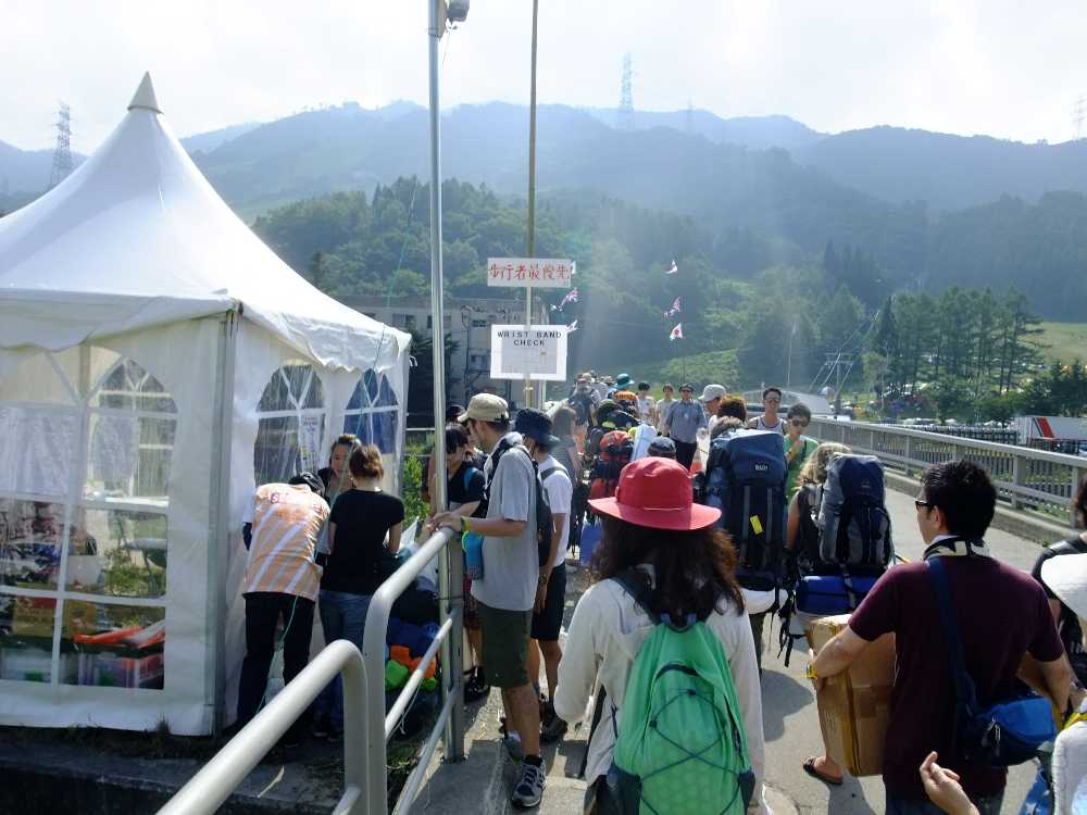 リストバンドチェックからキャンプサイトになると思う。