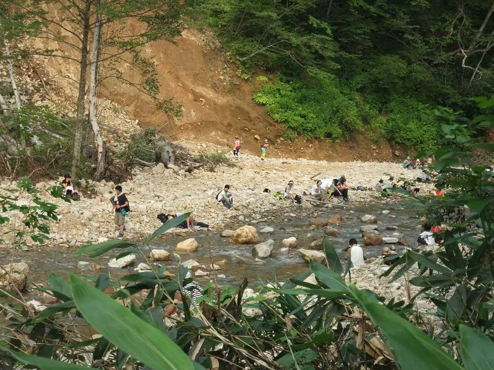 ボードウォークから見えるところ天国の河原。例年はここまで人は来ない。