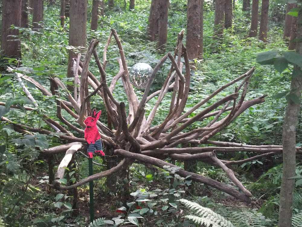 ミラーボールがある。