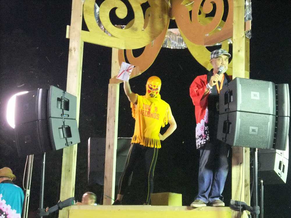 4万3千円分の商品券が賞品。