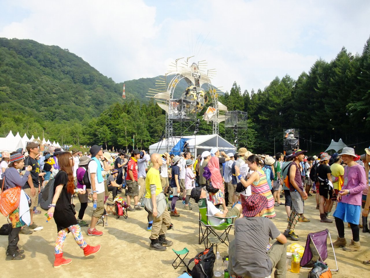 今年は装飾が小さめ。