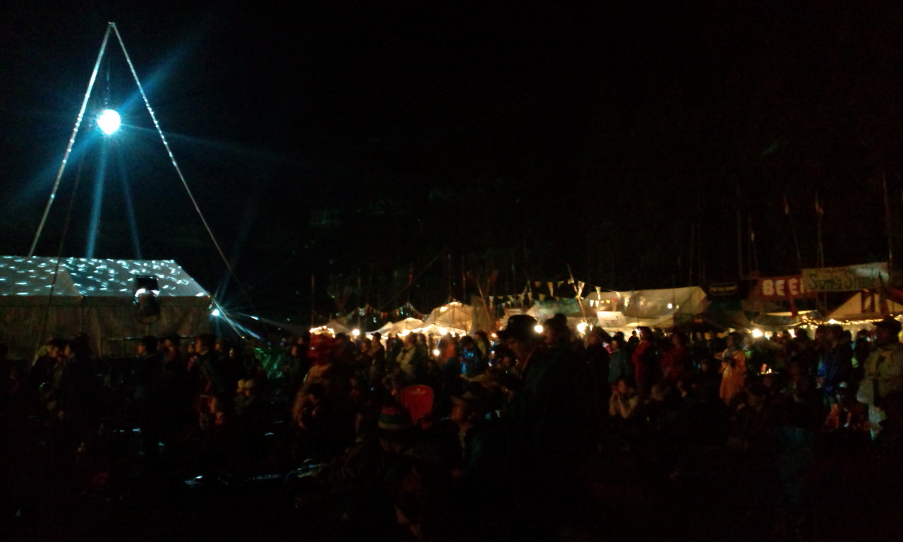 フィールドオブヘブン後方。