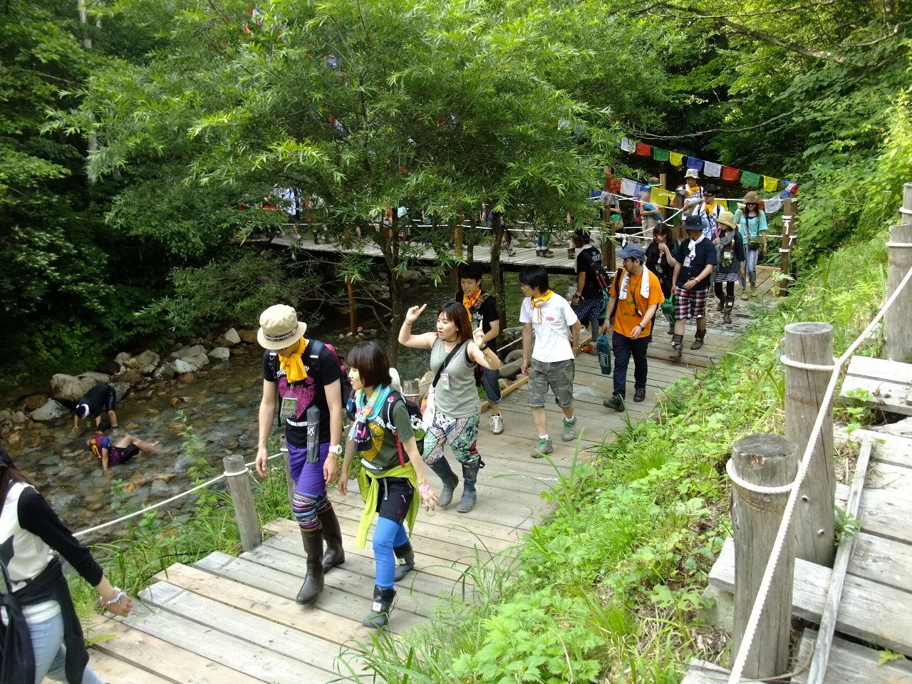 通路と川は通常高低差があるので、ところ天国は川の中にあるということに気づきます。
