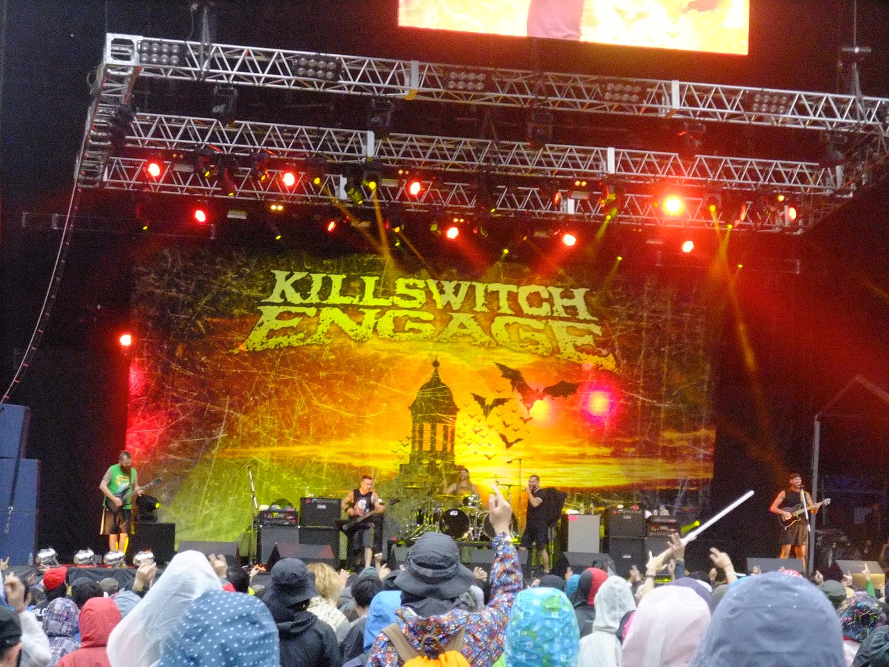 ホワイトステージのキルスウィッチ・エンゲイジ。