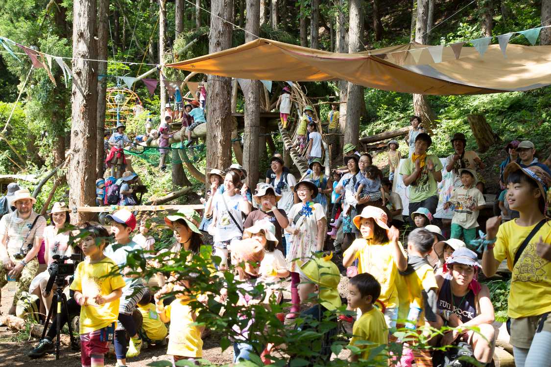 一部ひさしつき。