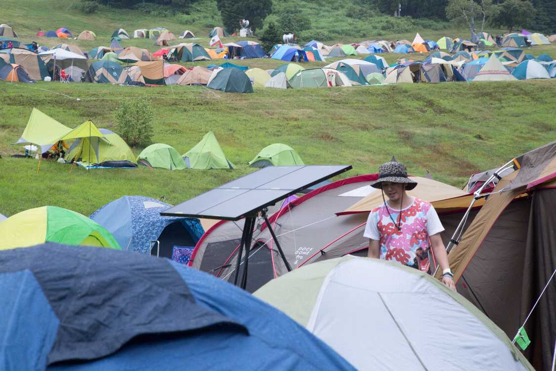 ソーラーパネルを設置した人。