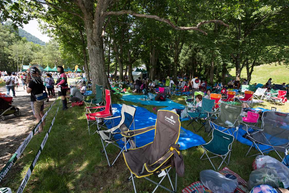 グリーンステージの北側。オアシスエリア側は南でホワイトステージ方面は北になる。