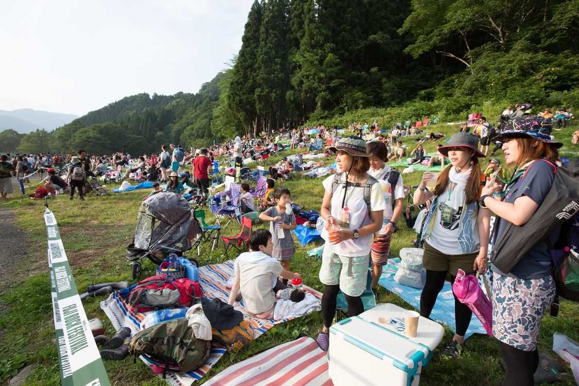 金曜午後5時30分ごろ。フォスター・ザ・ピープルの直前。